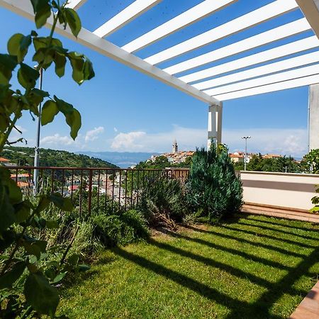 Villa Mirela Apartment Врбник Экстерьер фото