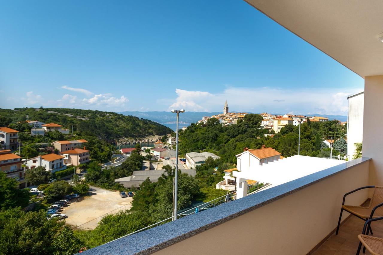 Villa Mirela Apartment Врбник Экстерьер фото