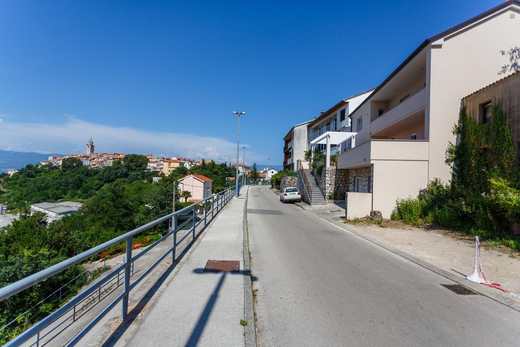 Villa Mirela Apartment Врбник Экстерьер фото