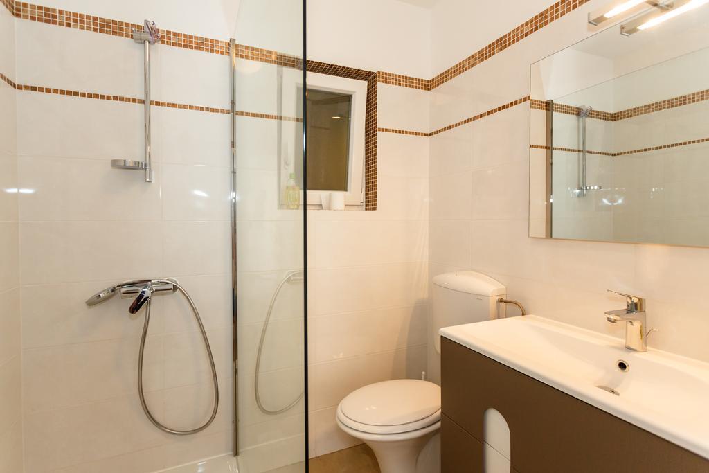 Villa Mirela Apartment Врбник Экстерьер фото